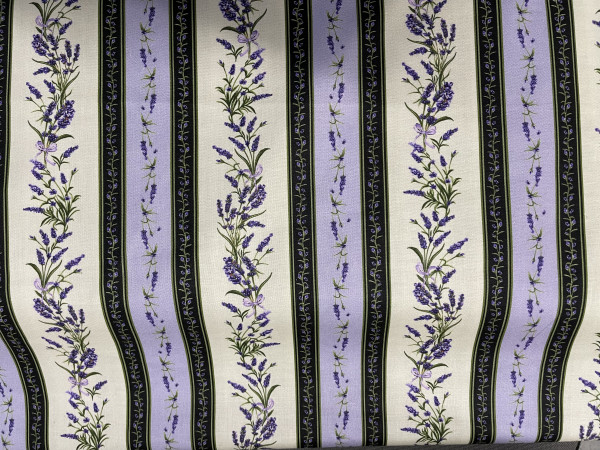 Bordürenstoff mit Lavendel