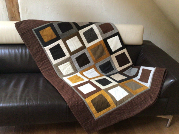 Patchworkdecke-Kuscheldecke-Grau-Braun-Ocker ca.149 x 189 cm/ Materialpackung für Top