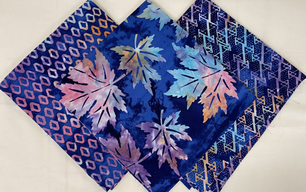 Paket mit 1 m Stücken Batik "Blue" ( 3 m Stoff )/ Nur 1 Paket vorhanden