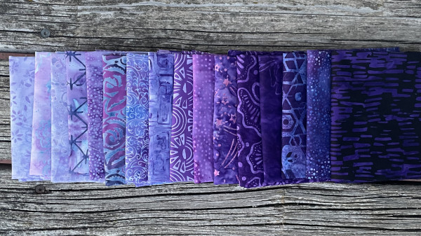 FQ Päckchen Batik Flieder